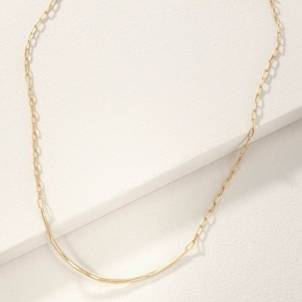 Stella & Dot Essential Hammered Arc Necklace